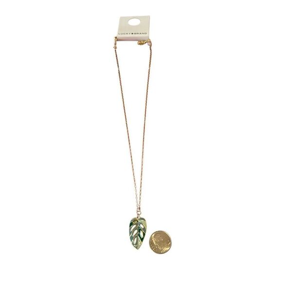 Delicate Looking Green & Gold Leaf Pendant Necklace - Picture 6 of 6